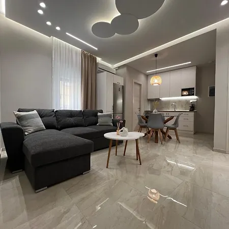Oroa Apts