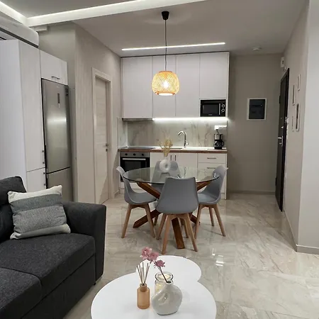 Oroa Apts *