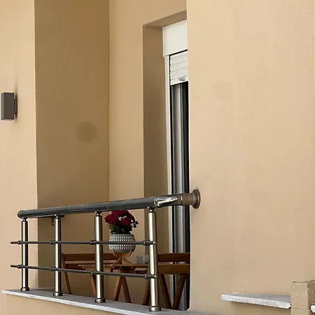 Oroa Apts *