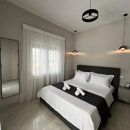 Oroa Apts *